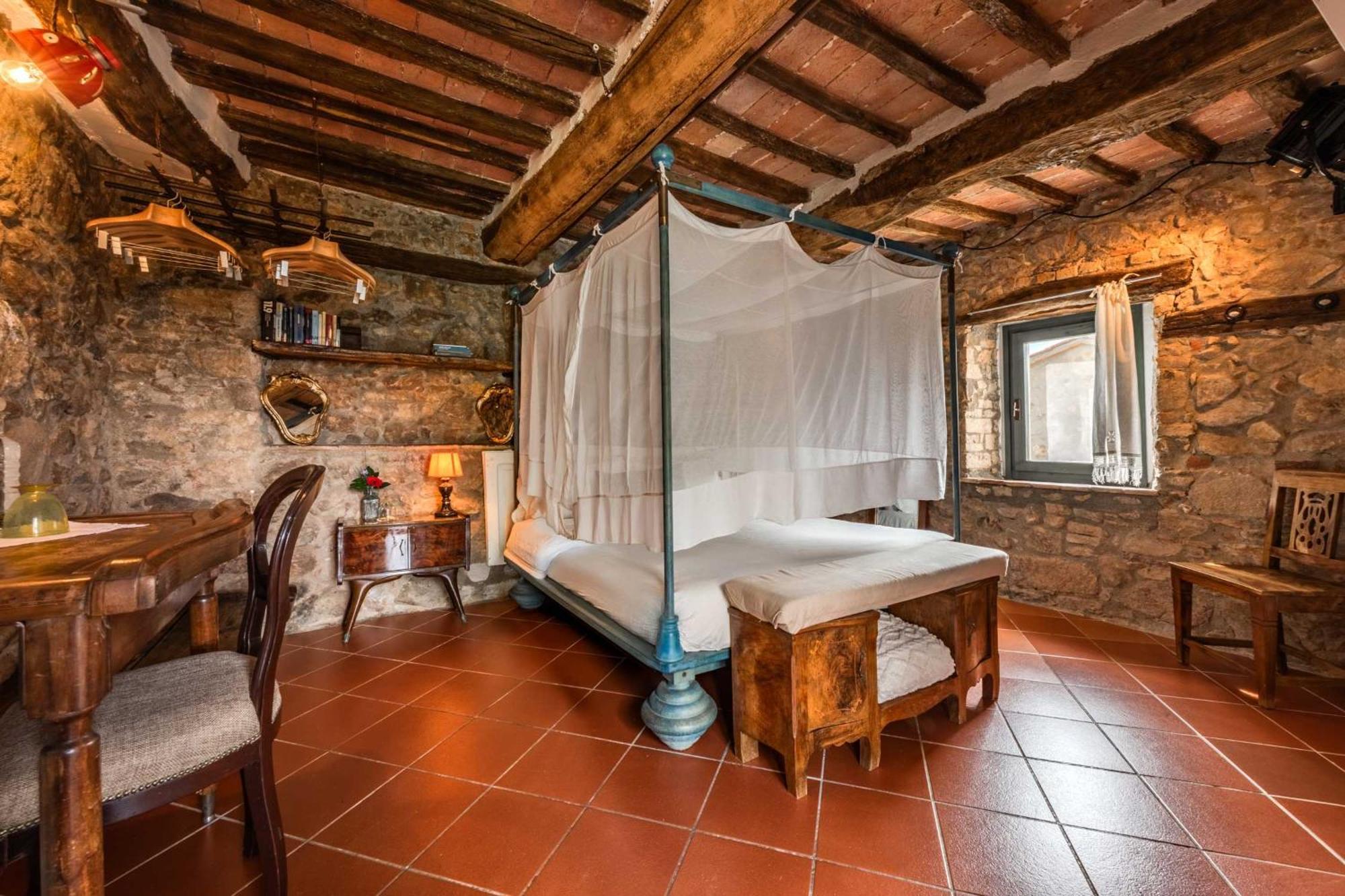 B&B Podere Camaiano Рокастрада Екстериор снимка