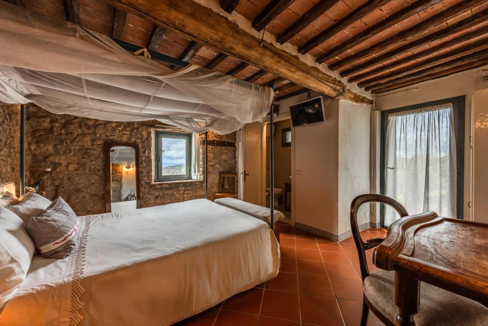 B&B Podere Camaiano Рокастрада Екстериор снимка