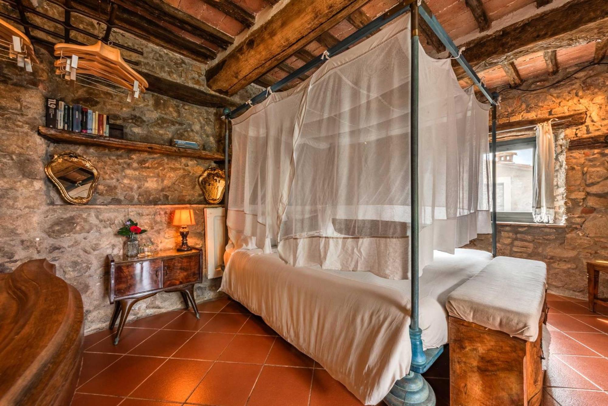 B&B Podere Camaiano Рокастрада Екстериор снимка